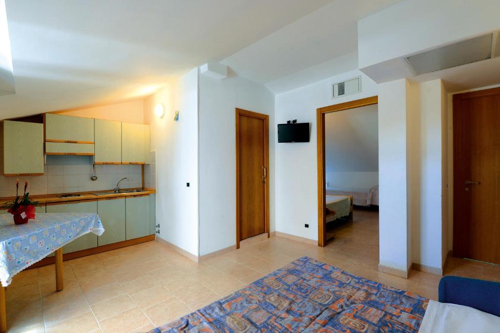 Hotel Residence Margherita Торторето Экстерьер фото
